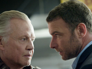Jon Voight and Liev Schreiber in Ray Donovan (Source: Showtime)
