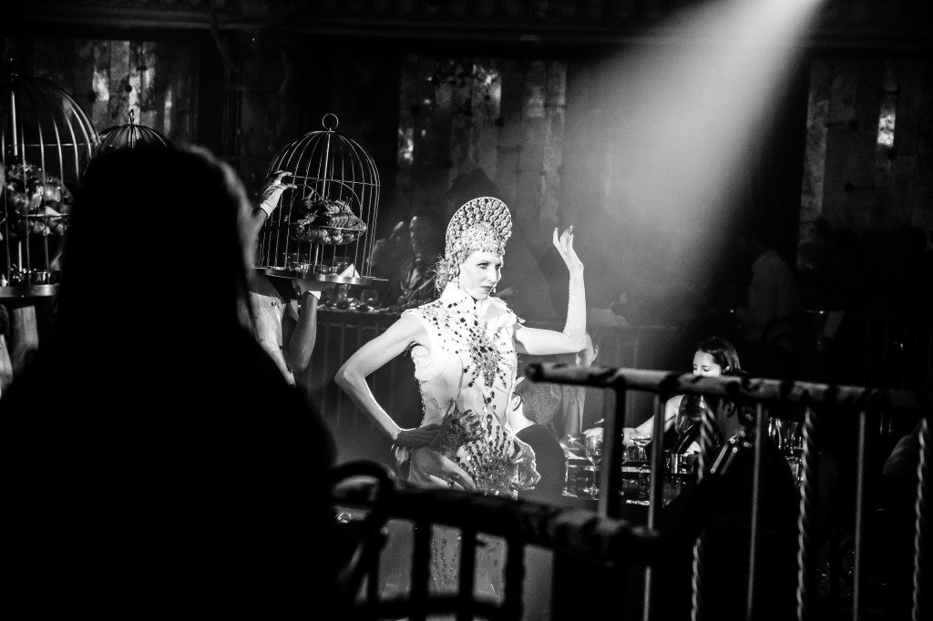 Reopening of DIAMOND HORSESHOE on New Year