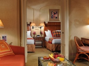 Casablanca Hotel, Manhattan Digest