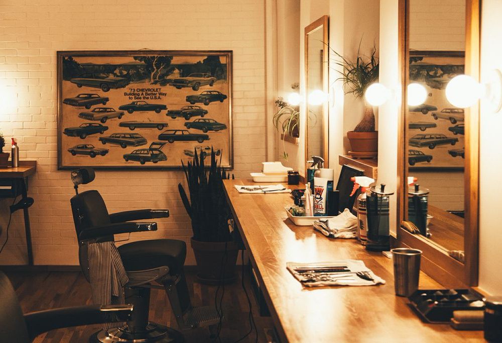 Blue &amp; Black, Manhattan Digest