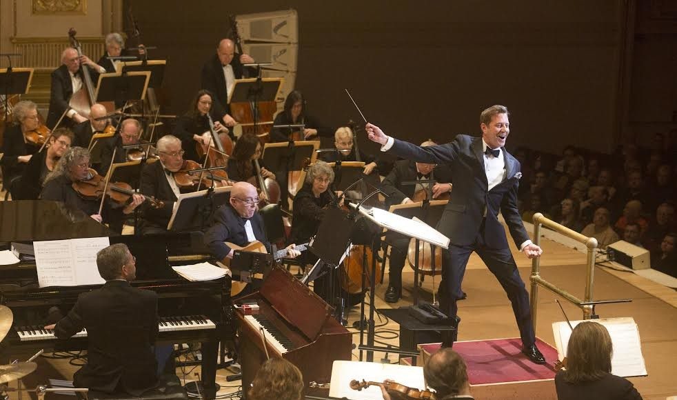 Photo: Conductor Steven Reineke and  The New York Pops  PHOTO CREDIT - Richard Termine