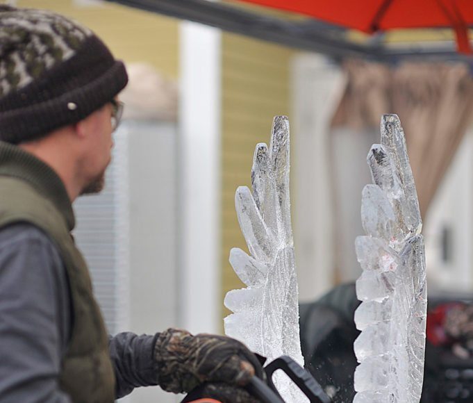 sm-ice-carving-2016-681x1024