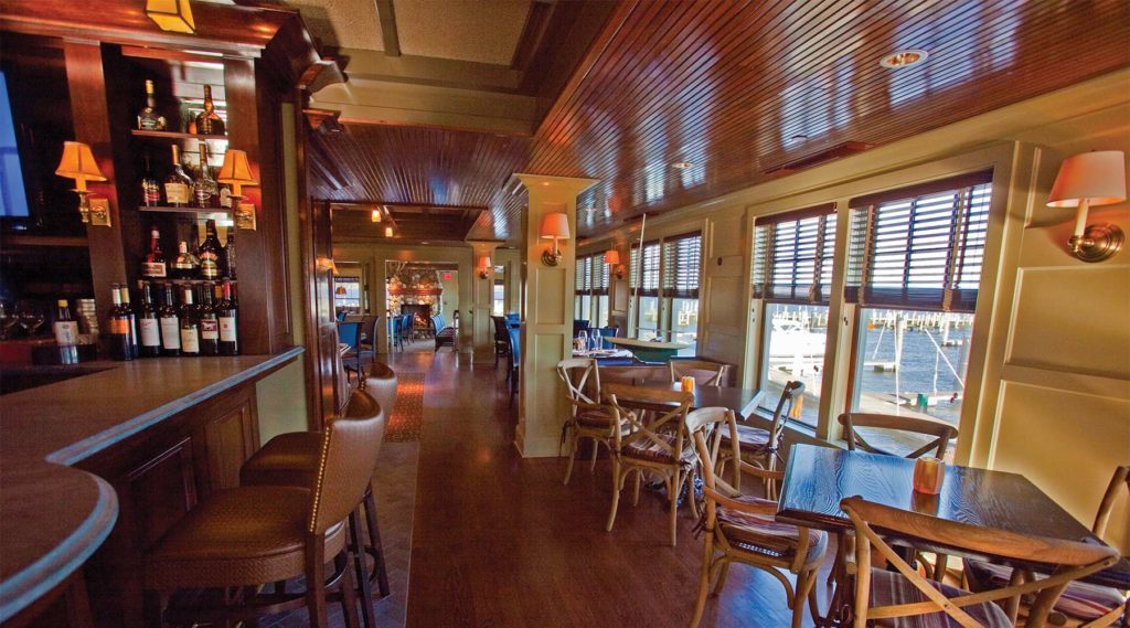 ct-waterfront-dining-hero-1024x569