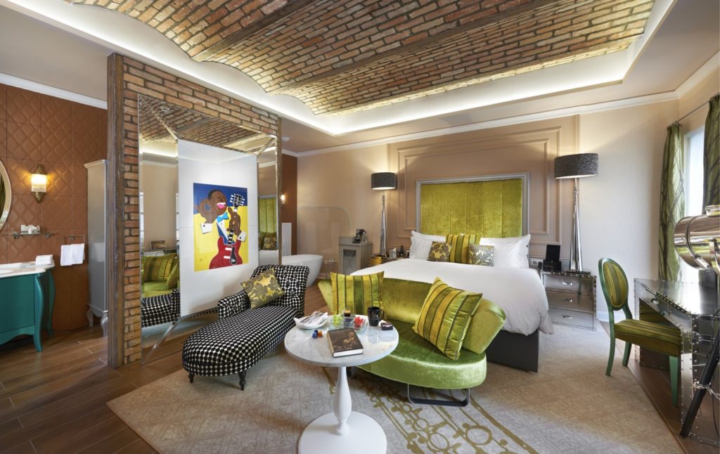 Aria Signature room inspired by BB King, Jazz Wing.